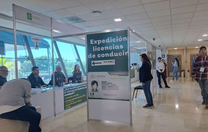 CONDUCTORES PUEDEN HACER TRÁMITE DE REFRENDO DE LICENCIAS EN LA FIL 2024