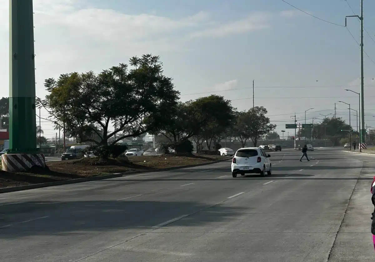ABREN CIRCULACIÓN EN CAMINO REAL A COLIMA
