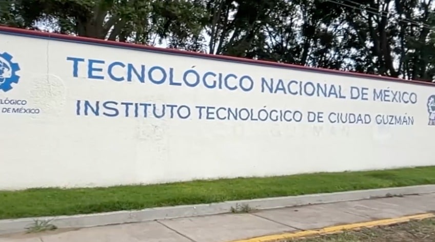 CONSTRUYEN ANDADOR SEGURO PARA ESTUDIANTES DEL TECNOLÓGICO DE CIUDAD GUZMÁN