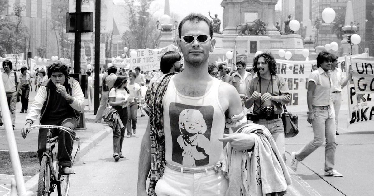 EXPO FOTOGRÁFICA RESCATA LA MEMORIA DE LAS PRIMERAS MARCHAS LGBTIQ+